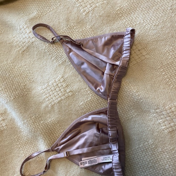 Victoria’s Secret satin bralette - Picture 4 of 4